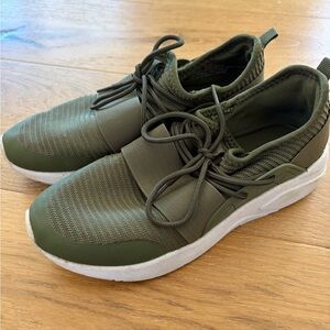 Women's Fabletics Zuma Olive Green Athletic Shoes